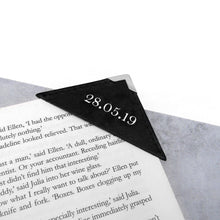 Load image into Gallery viewer, Handmade Metallic Edge Personalised Special Date Leather Corner Bookmark