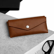 Load image into Gallery viewer, Handmade Pointed Leather Hard Glasses Case