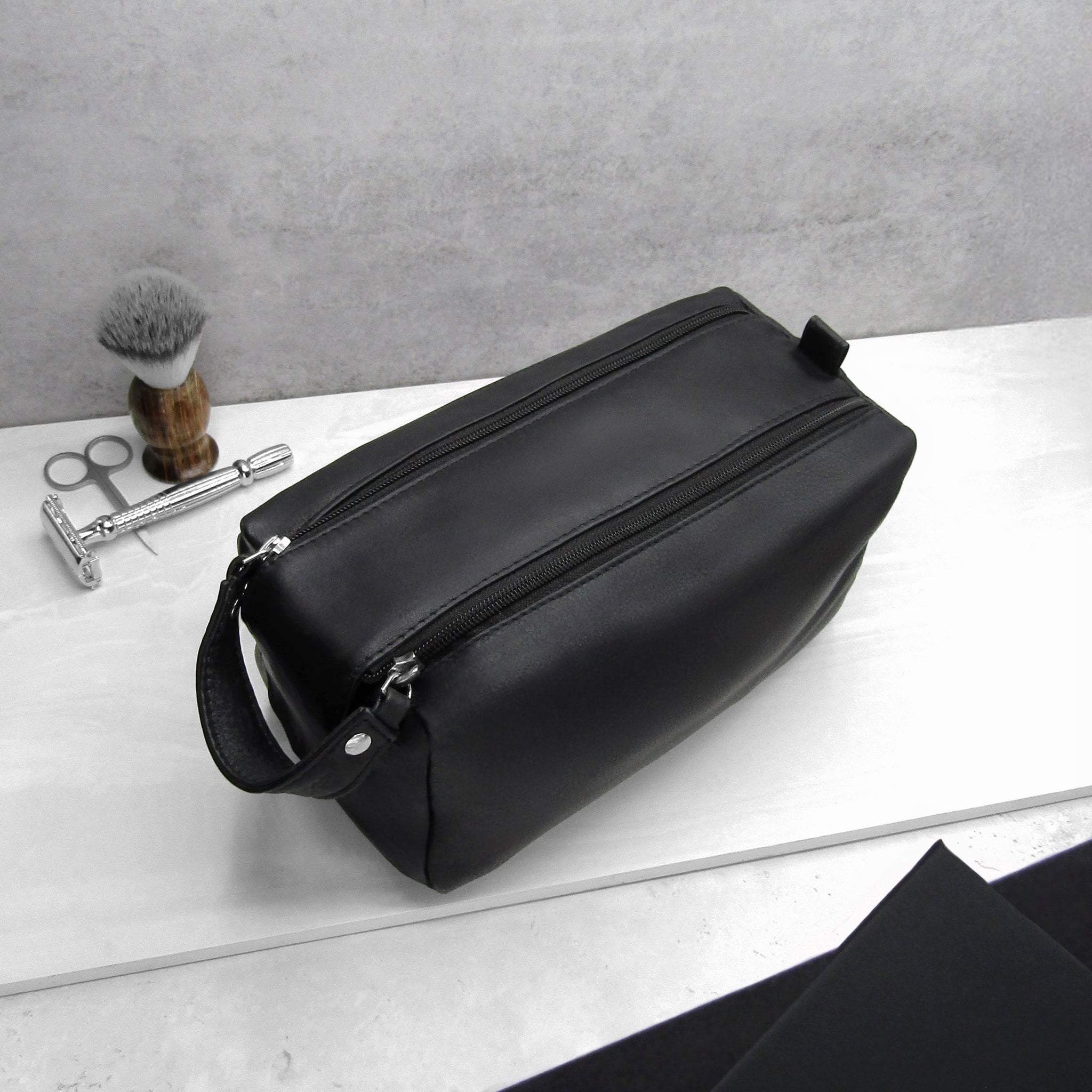 Men's Large Leather Travel Toiletry Wash Bag Parker